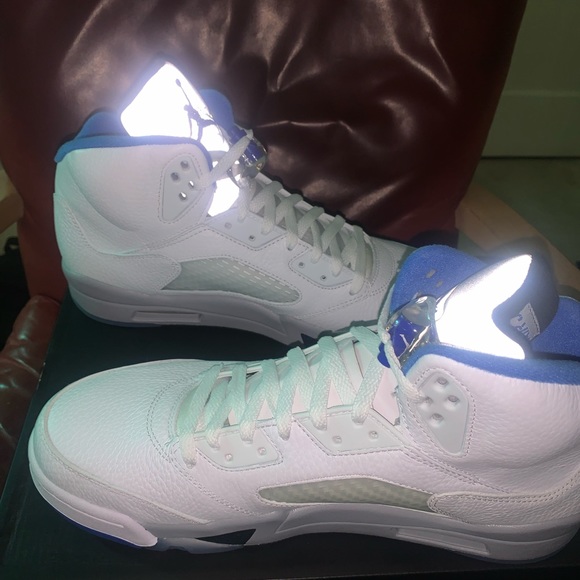 Jordan 5 Stealth Retro 2021 - Picture 1 of 5